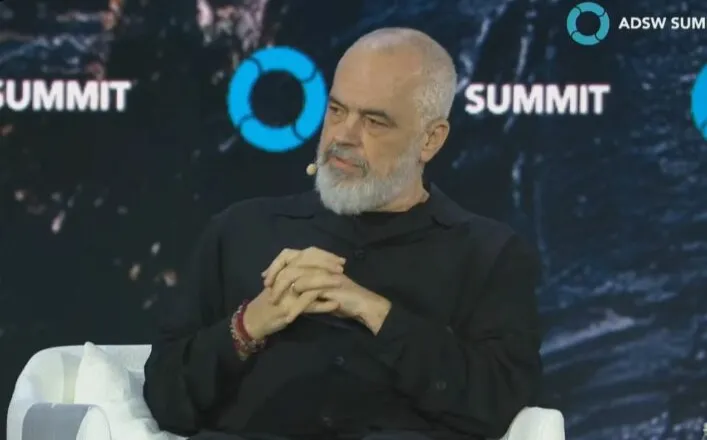 “Në 2028 do jemi sovranë, nuk do blejmë më energji!”/ Rama në Abu Dhabi: Varemi nga humori Allahut..