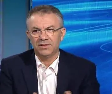 ‘Në Durrës është kryer krim, thanë se nuk do të dilte Erzeni por ja që doli’, Cara: Banorët në protestë, qeveria të…