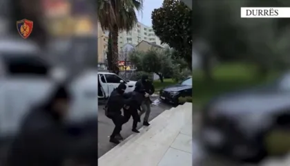 Në kërkim prej një viti për prodhim dhe shitje droge, arrestohet 45-vjeçari në Shijak