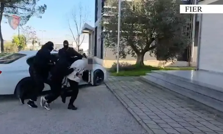 Nën hetim prej 6 muajsh, arrestohet 31-vjeçari që shiste drogë në Fier (EMRI)