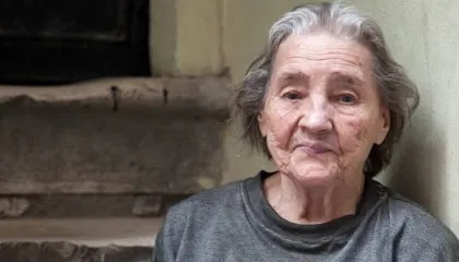 Nëna ime i shiti unazat për të më arsimuar mua…