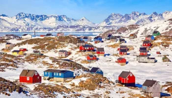 “Nëse nuk e marrim ne, do ta bëjnë Rusia ose Kina”, Trump: Groenlanda do të jetë e jona ‘në një mënyrë ose në një tjetër’