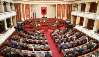 Nesër mblidhet Kuvendi në seancë/ Mazhoranca kërkesë për miratimin e pjesëmarrjes së Shqipërisë në Bordin e Paqes
