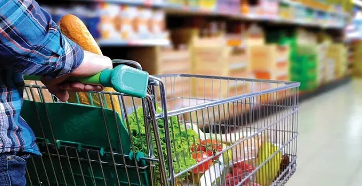 Nga argëtimi te ushqimet, pse u rritën çmimet në dhjetor 2025