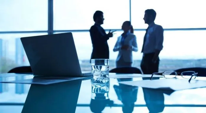 Nga janari, 144 mijë punonjës të administratës publike përfitojnë rritje page