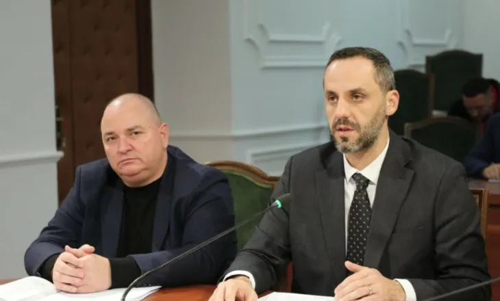 Nga mbrojtja e të miturve, zjarrvënia deri tek parkimi i dyfishtë, Lamallari prezanton ndryshimet në Kodin Penal