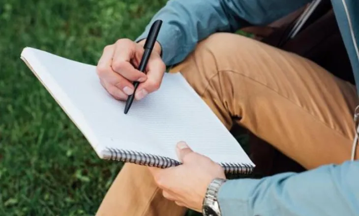 “Nga mua apo nga unë?”/ Ja si duhet të përdorën përemrat- gabimet që i bëjnë shumica…