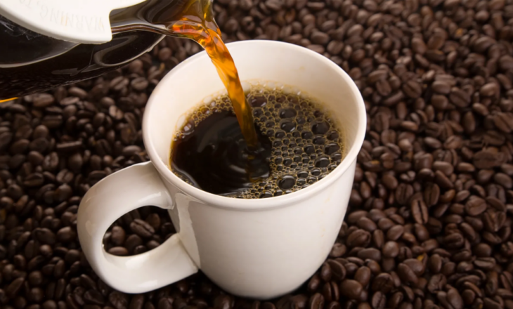 Nga ritual ditor në barrë mujore, pse po shtrenjtohet kafeja në Tiranë