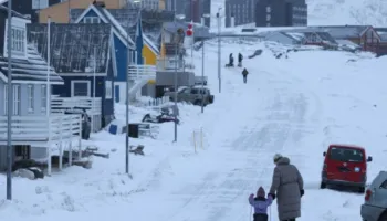 Nga “skenari më i keq” te “marrëveshja kornizë”, kush përfiton dhe çfarë pritet tani nga Groenlanda