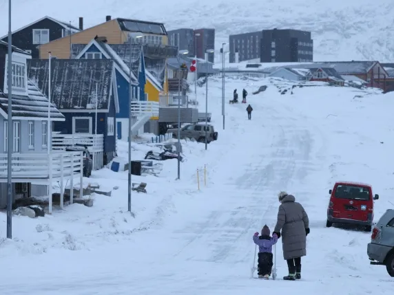 Nga “skenari më i keq” te “marrëveshja kornizë”, kush përfiton dhe çfarë pritet tani nga Groenlanda