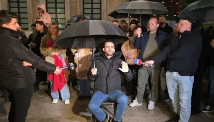 Nga spitali sërish para Kryeministrisë, Adratik Lapaj: Nuk i trembem Ramës