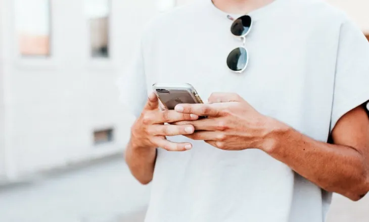 Nga televizori te smartfoni, revolucioni i heshtur i moshës së tretë