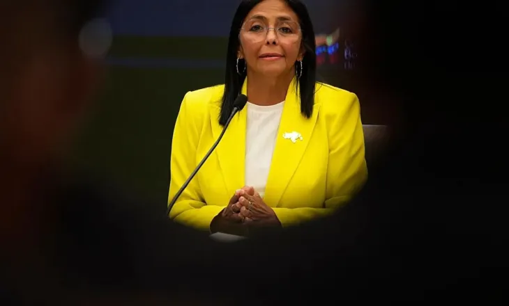 Nga “tigresha” e Maduros te presidentja e përkohshme e Venezuelës, kush është Delcy Rodríguez