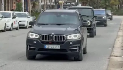 Nga Vlora në Tiranë, Ivanka Trump ‘shëtit’ kryeqytetin shqiptar me eskortë diplomatike