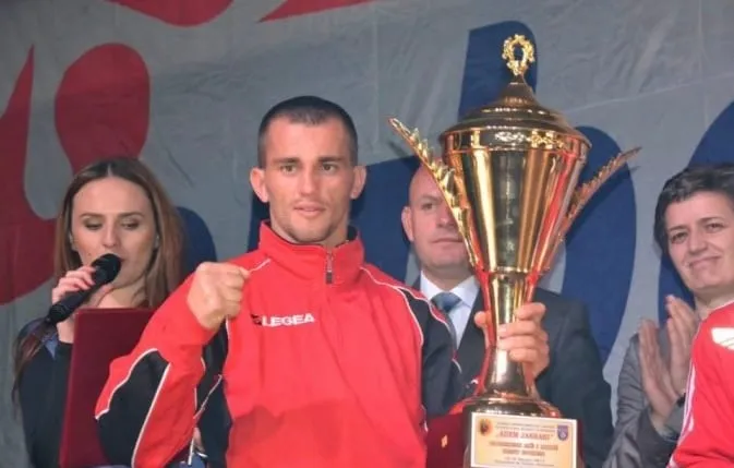 Ngjarje e rëndë në burgun e Reçit, sherr i dhunshëm mes dy të burgosurve, Astmer Bilali dhe Mikel Thani përfundojnë në spital