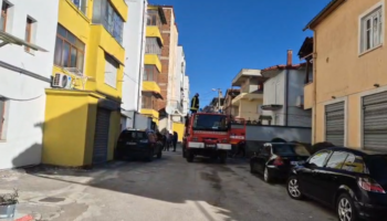 Ngjarje e rëndë në Korçë, e moshuara ndërron jetë nga asfiksia