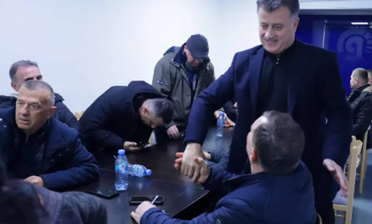 Nikoll Lesi: PD-ja gati me “grupin e Mamurrasit” dhe “grupi i bjeshkëve tropojane”