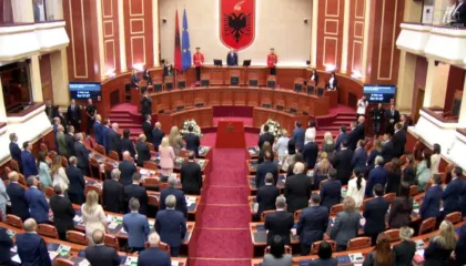 Nis sesioni i ri parlamentar, deputetët rikthehen në Kuvend