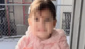 Një 2-vjeçare arrestohet nga autoritetet federale të emigracionit, ‘shpërthejnë’ reagimet në SHBA