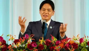 “Një staf me njerëz të ndyrë”, kryebashkiaku i 3,8 milionë banorëve kërkon falje