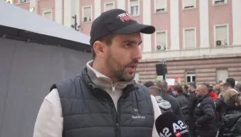 Njëri mjek e tjetri profesor! Ja dy emrat që propozon Lapaj për qeverinë tranzitore