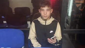 Noka akuzon policinë pas shoqërimit të 12-vjeçarit: U lutej policëve “mos më rrihni!”