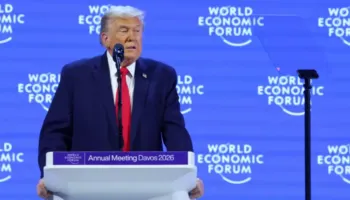 “Nuk dua të ofendoj askënd”/ Trump nga Davos: E dua shumë Europën, por nuk po shkon në drejtimin e duhur