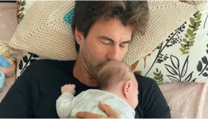 “Nuk ecën dot, por ne nuk dorëzohemi”/ Dëshmia e fortë e Kledi Kadiut për sëmundjen e djalit