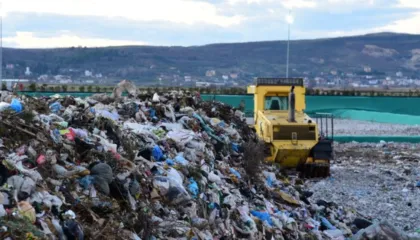 Nuk i trajtoi mbetjet sipas ligjit, 2 mln lekë gjobë për pikën e grumbullimit në Elbasan, nën hetim administratori (EMRI)