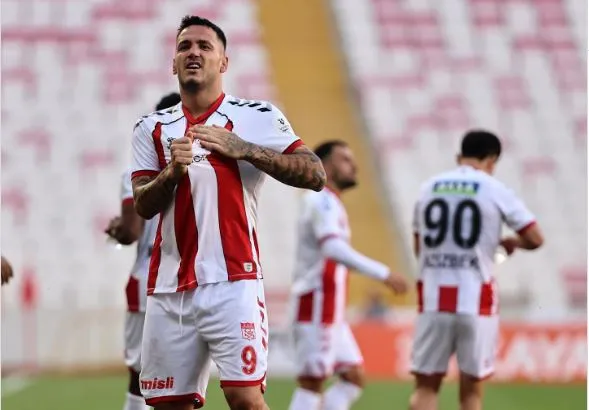 Nuk ka firmosur në Kinë, Rei Manaj merr ofertën e fundit nga Turqia