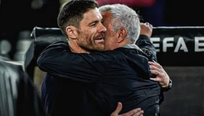 “Nuk më intereson çfarë i ndodhi te Reali”, Mourinho me superlativa për Xabi-n: Është trajner i shkëlqyer