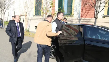 Nuk mori pjesë në seancën paraprake të GJKKO, Drejtoria e Burgjeve i përgjigjet Veliajt: U njoftua në kohë, por refuzoi të dalë