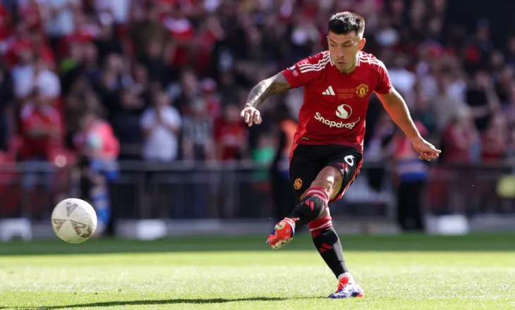 “Nuk mund të humbasim më pikë të tilla në Premier, duhet të tregojmë se jemi Manchester United”