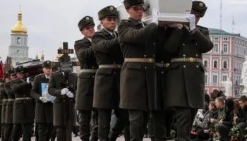 Numri i ushtarëve të vrarë ose të plagosur në luftën Rusi-Ukrainë po arrin 2 milionë