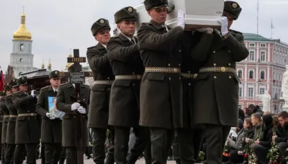 Numri i ushtarëve të vrarë ose të plagosur në luftën Rusi-Ukrainë po arrin 2 milionë