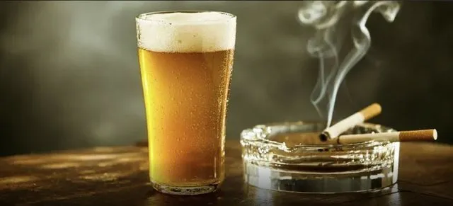 OBSH: Rritni taksat mbi alkoolin, duhanin dhe pijet me sheqer