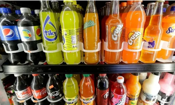 OBSH: Vendet duhet të rrisin taksat për pijet me sheqer dhe alkoolin për të frenuar sëmundjet e parandalueshme