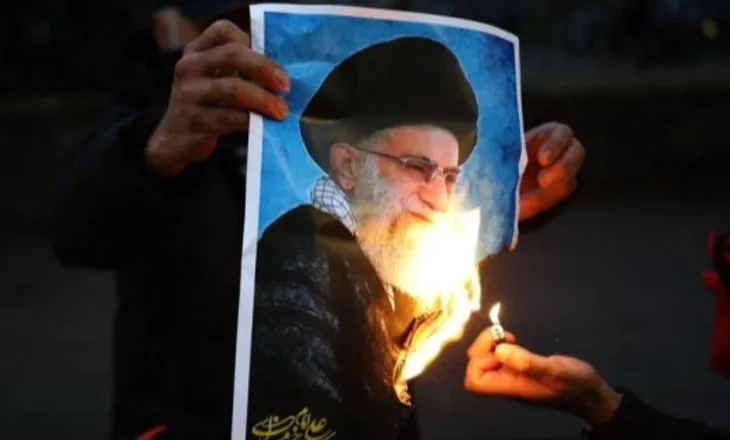 “Oligarkët” e Teheranit, kush e qeveris realisht Iranin?