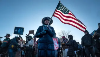 “Pa punë, pa shkollë, pa pazare”/ Vrasja e Alex Perttit dhe arrestimi i gazetarëve, protestat shpërthejnë në të gjithë SHBA-të
