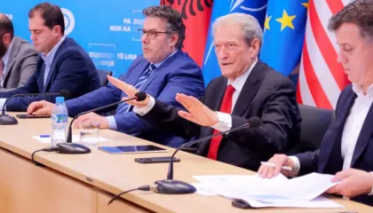 “Padrino i një organizate kriminale”/ Berisha shpërthen ndaj Ramës