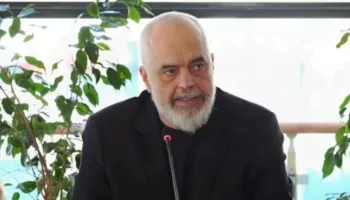 Paketa e Maleve/ “Ç’është kjo shkencë që bëni?” Rama qorton kryebashkiakët dhe vë ‘ultimatimatum’: S’ka rikandidim nëse…