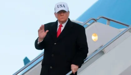 Panik në ajër! Air Force One pëson defekt, avioni me presidentin amerikan në bord ulet në…