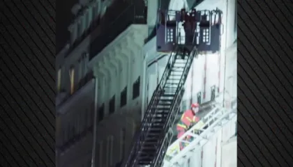 Panik në Paris, shembet apartamenti gjatë një feste, të paktën 19 të plagosur