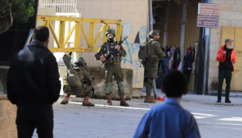 Panik në Ramallah, forcat izraelite bastisin universitetin! Plagosen 11 palestinezë