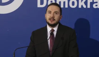 “Paradite mbroni drejtësinë, pasdite shani SPAK me libër shtëpie”, Salianji akuza Berishës: Sjellje me dy standarde