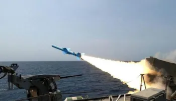 Paralajmërimet e SHBA për sulm, Irani kërcënon me stërvitje ushtarake në Ngushticën e Hormuzit