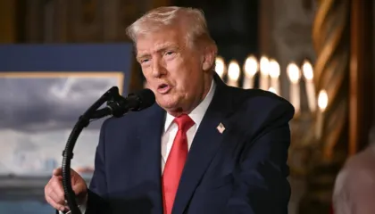 Paralajmërimi i Trump për Iranin: Jemi gati si me Venezuelën! Armata masive është nisur, negocioni ose përballuni me..