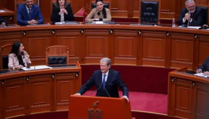 Paralajmëron socialistët, Berisha: Shkoni e thojini Ramës, qëndro në zyrë më datë 24 se po të vjen populli
