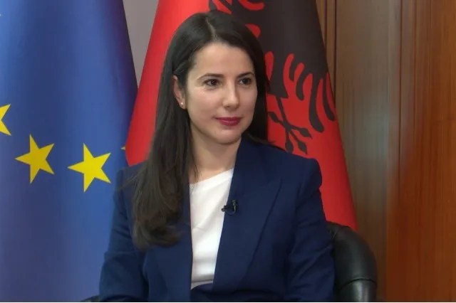 Parandalimi i korrupsionit, ministrja Pirdeni shpjegon pesë nisma, në “sitë” financimi dhe lobimi i partive