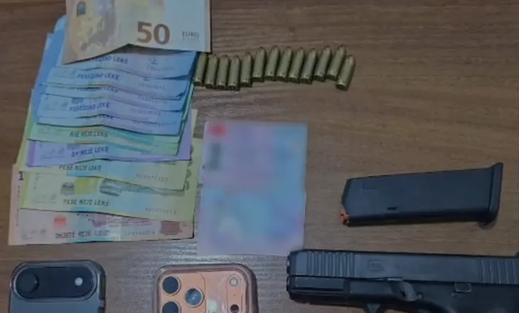 Parandalohet ngjarja kriminale në Durrës! I armatosur në mes të plazhit, arrestohet 24-vjeçari